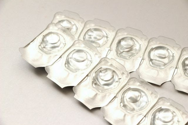 pack of 10 contact lenses in silver individual packaging